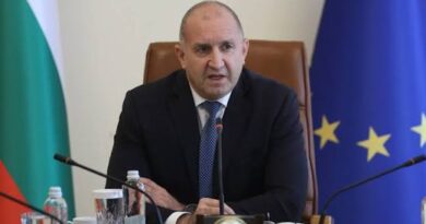 Радев: Американският самолет над Черно море разузнава за потенциални заплахи